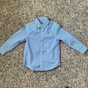 Vineyard Vines button down shirt